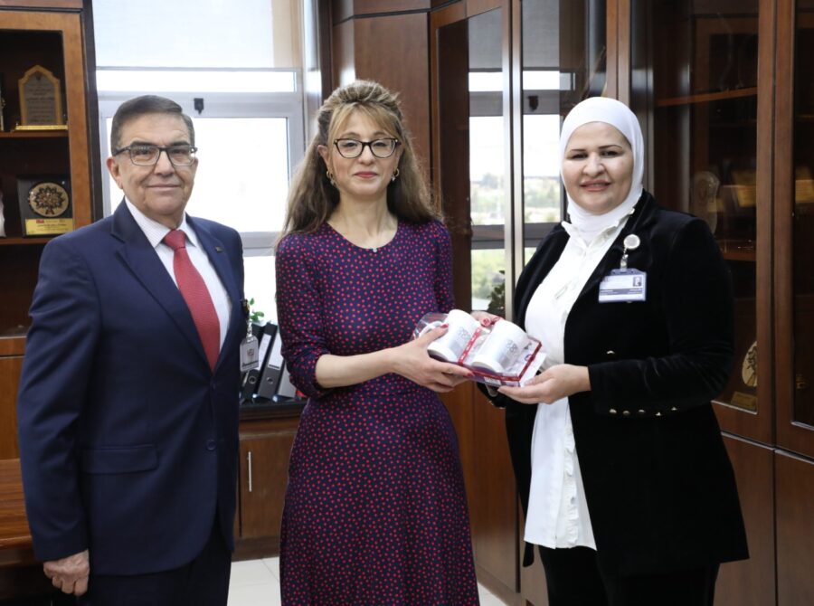 Middle East University acknowledges the valuable contributions