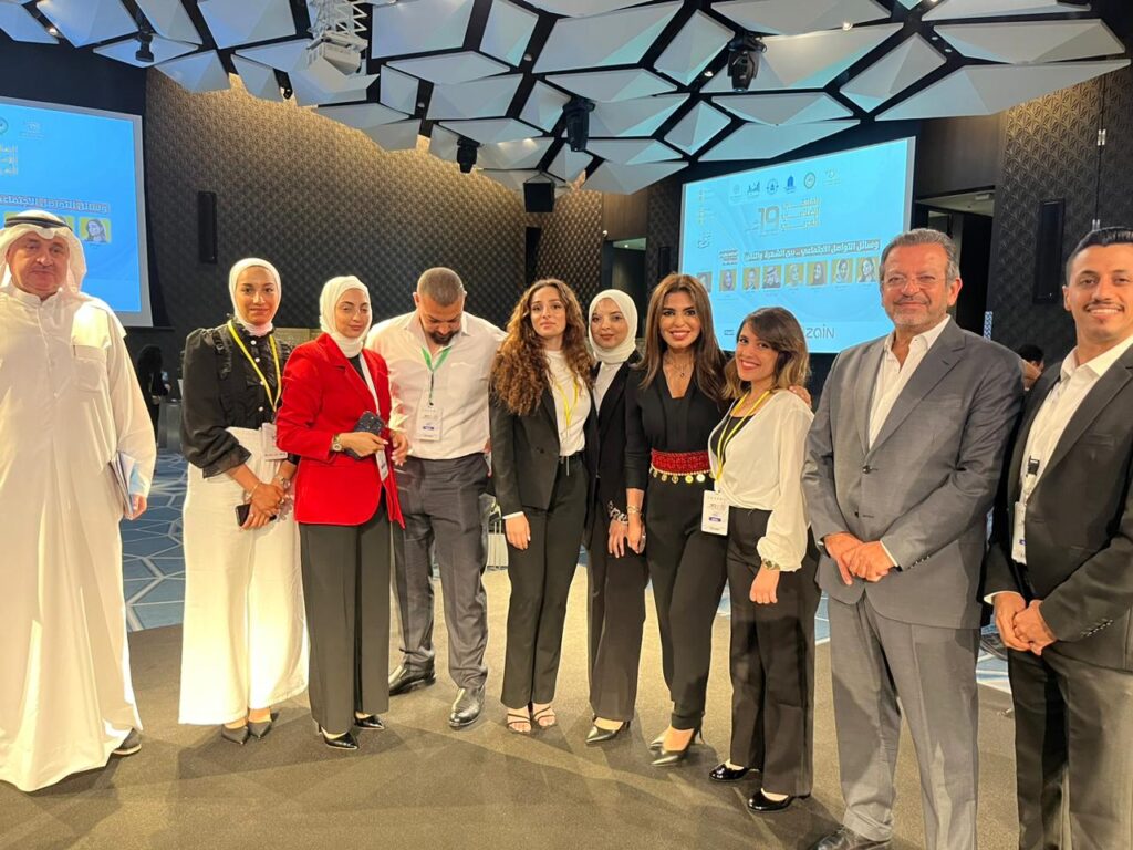 Arab journalists and influencers commend the performance of students from the Faculty of Media at Middle East University during the Arab Media Forum.