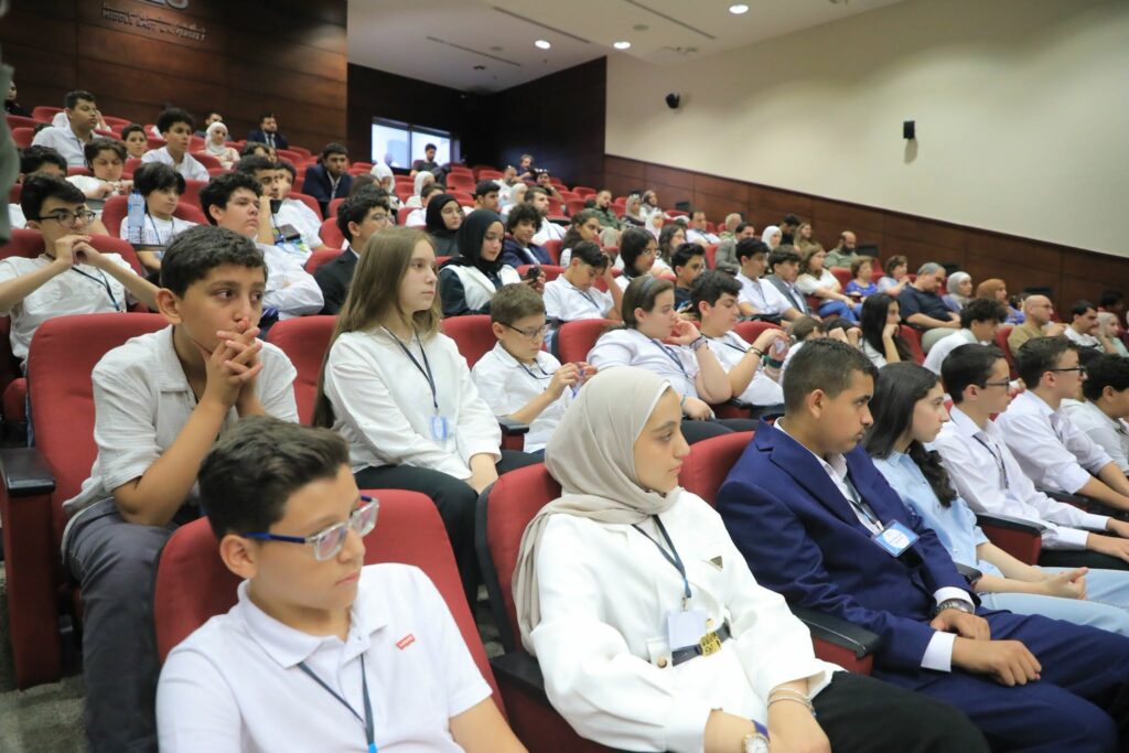 Middle East University Concludes the 2026 Summer Club, Celebrating the Graduation of School Students Nationwide.